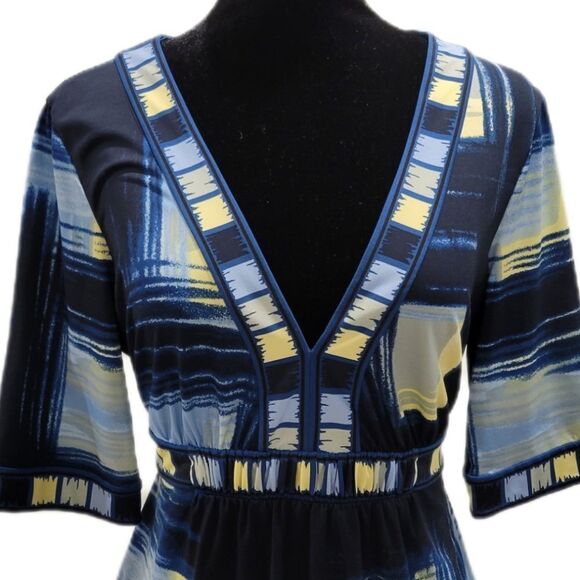 BCBGMAXAZRIA Top L - Picture 3 of 8